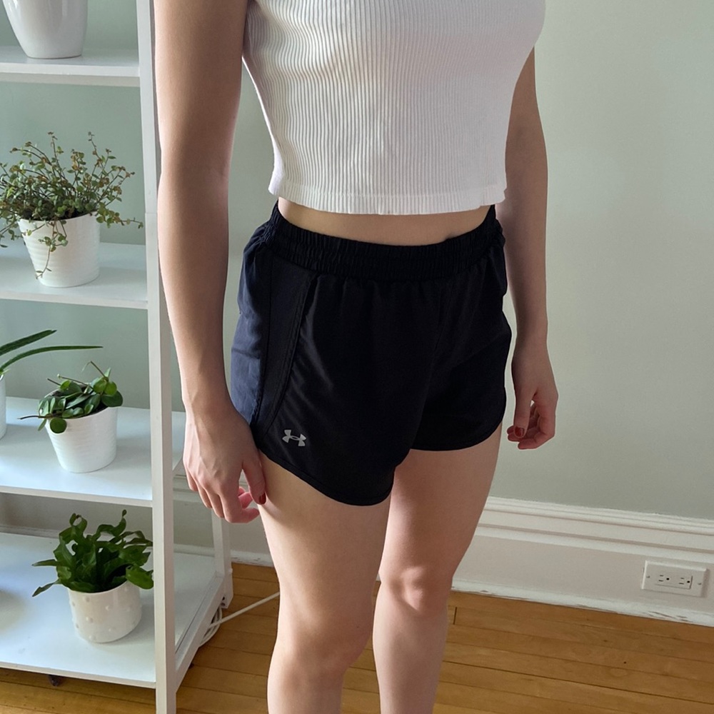 Under armour black athletic shorts
